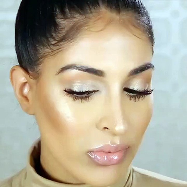 GLOWING MAKE UP