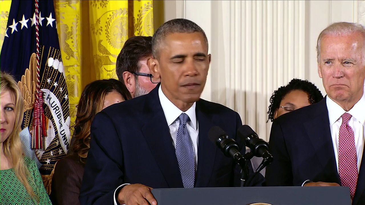 Obama bricht bei Anti-Waffen-Rede in Tränen aus