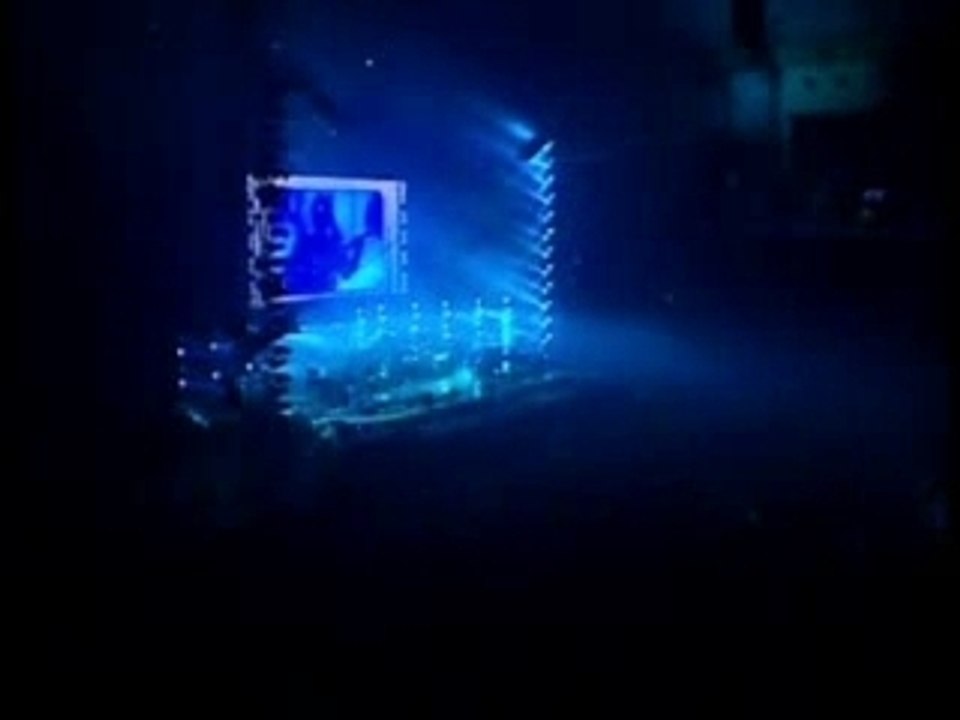 Live - Genesis - Jesus He Knows Me