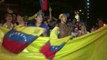 Venezolanos en Lima celebran la instalación del nuevo Parlamento