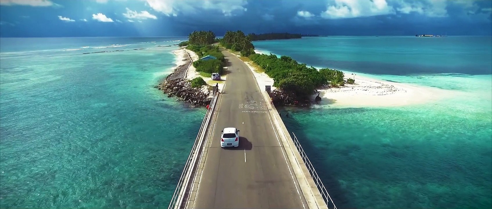 Gulabi Aankhen _ Sanam