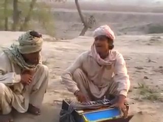 khuda rizk dainda hy bohat he piyari awaz main