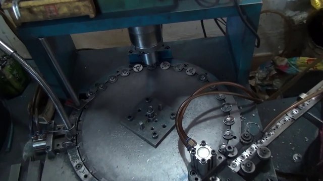 Herrajes para Muebles de Cocina & Herrajes para Cocinas Integrales - China: Pistones de Aire Eco / Production 14