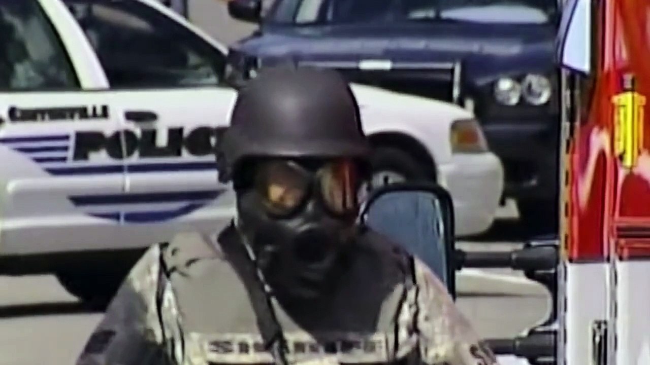 Peace Officer | official trailer US (2015)