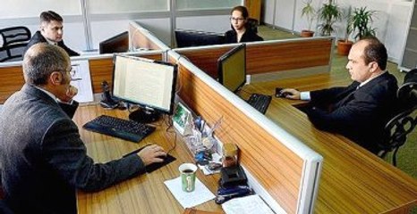 Cuma Namazı Tatili İle Birlikte Mesai Saatleri Nasıl Olacak