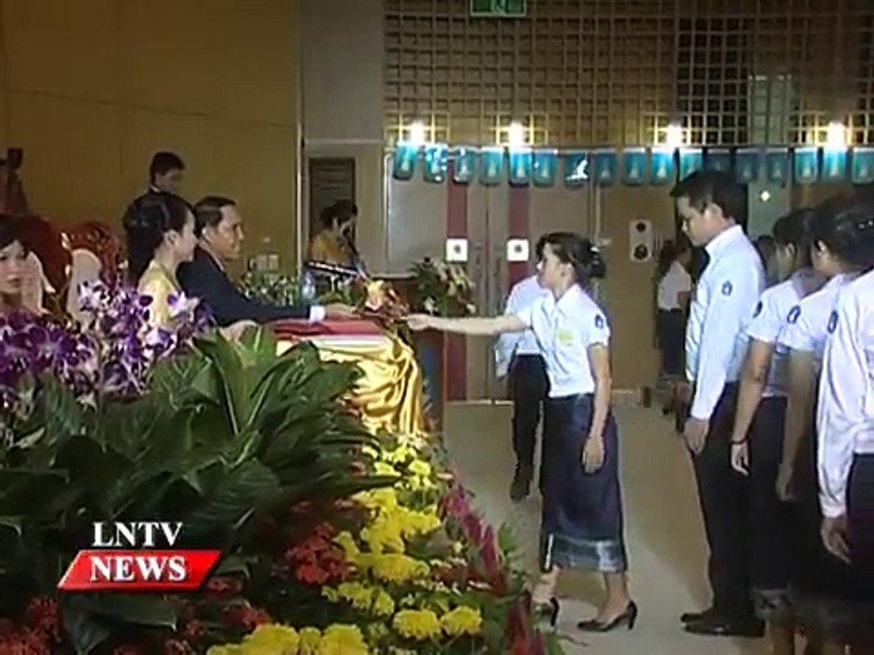 Lao NEWS on LNTV: ADB says Laos needs more permanent, skilled workers.1/4/2015