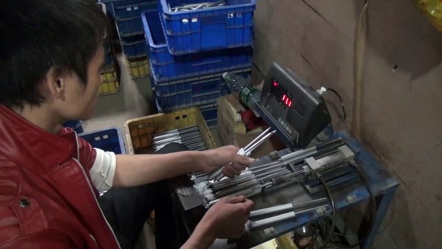 Kitchen Cabinet Hardware & Kitchen Cabinet Fittings - China: Eco Gas Spring / Production 8