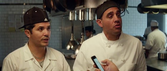 Chef (2014) - Twitter Wars Clip