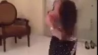 Pakistani Girl Dance in College Hostel for boyfriend