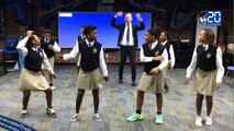 Un prof de maths danse avec ses élèves et fait le buzz sur internet