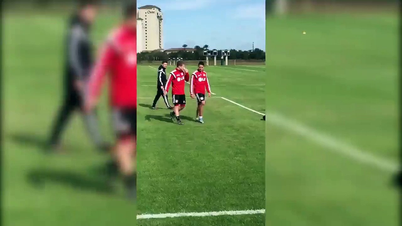 ¡Todos con Chicharito!