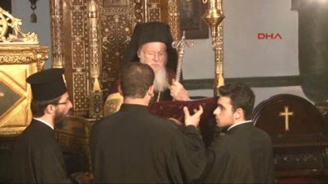 Haliç ve Yeniköy'de Denizden Haç Çıkarma Töreni Yapıldı 1