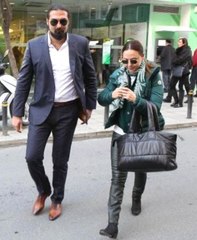 Ebru Gündeş Kesenin Ağzını Sonuna Kadar Açtı