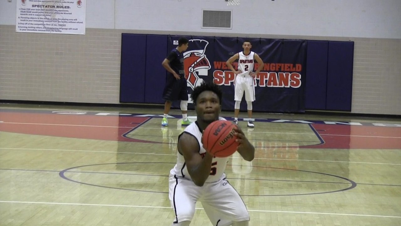 No. 15 West Springfield escapes in the final seconds against South County, 59-58