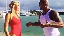 Alerte à Malibu (remake) : Kelly Rohrbach enfile le maillot de Pamela Anderson