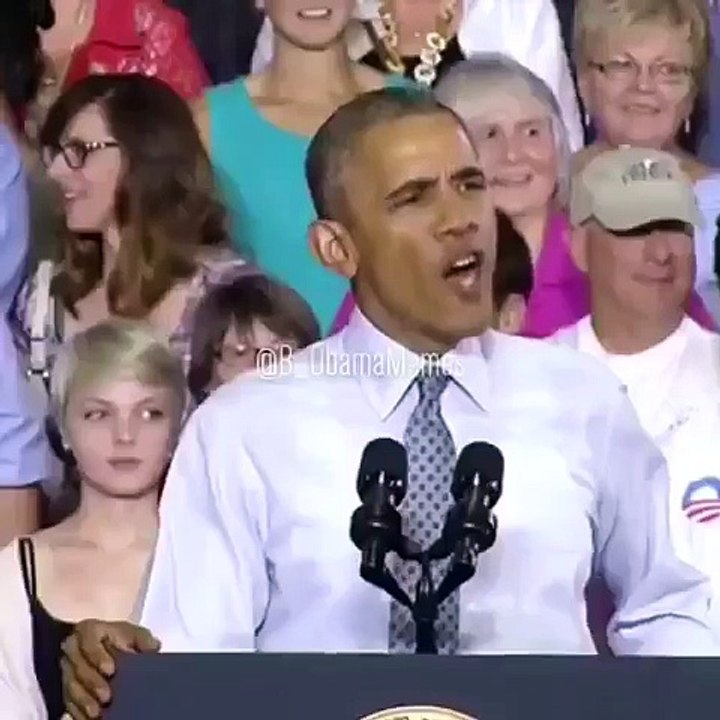 Obama singing Hotline Bling