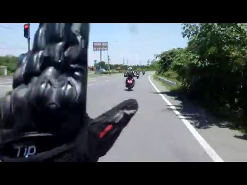 Why Don't Rich People Ride More?