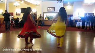 Pakistani Wedding Celebration Dance | Manwa Laage | HD ✔