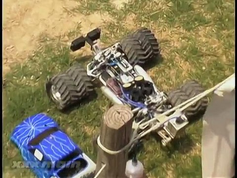 RC Trucks TUG-OF-WAR~ Traxxas T-Maxx Vs. HPI Savage_ Stunning Videos