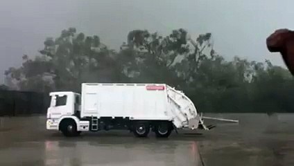 So violent Storm in Sidney - Tornado and heavy rain