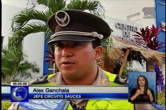 Cuatro detenidos mientras estrechaban una casa
