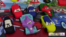 Pâte à modeler Play Doh Disney Pixar Cars 2 Grand Prix Race Mats Circuits