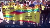 Марш ЛГБТ на Украине закончился драками и поножовщиной. 2015 год