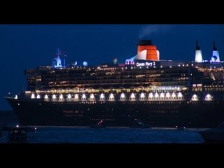 Largest Cruise Ship "Queen Mary 2" in Southampton
