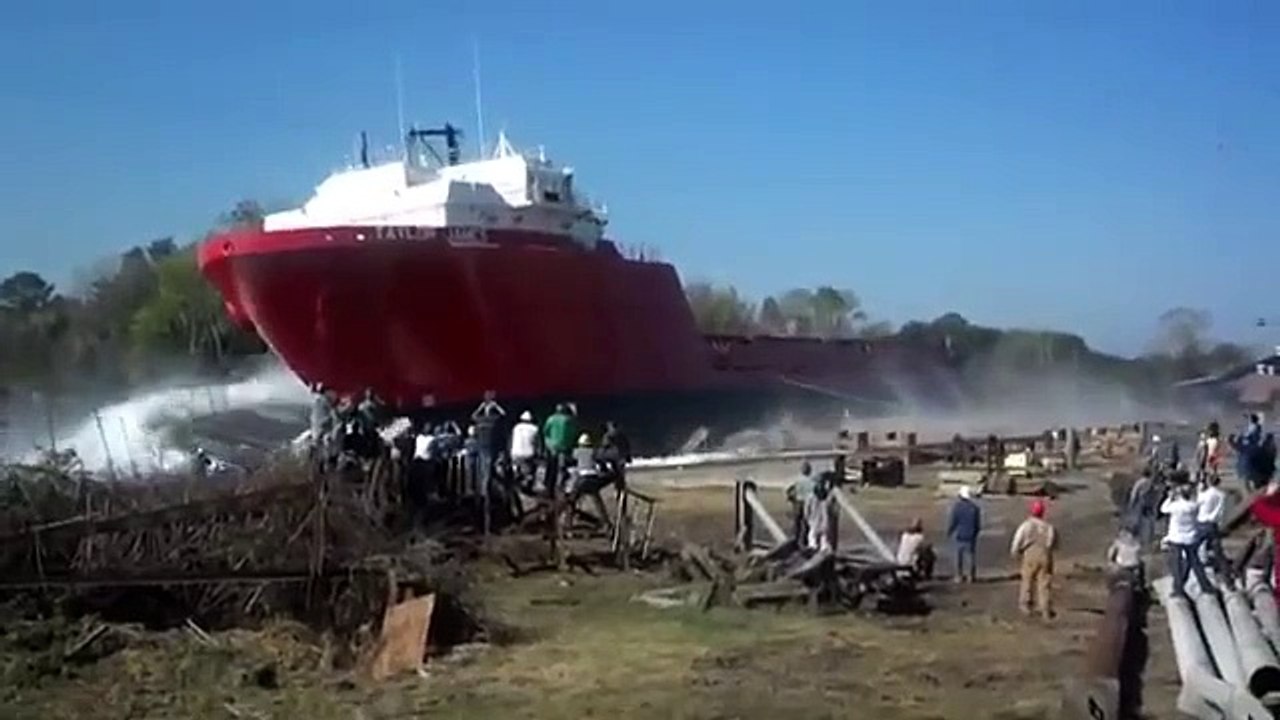 Dev gemiler suya nasıl indirilir