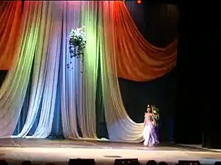 Sexy Russian belly dancer: Lina