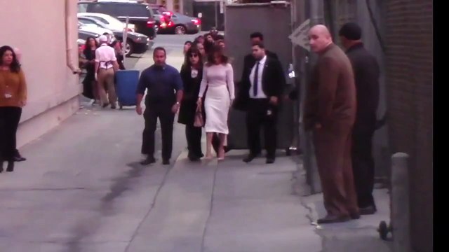 Jennifer Lopez Shows Off Sexy Curves At First Appearance Post-Split From Casper Smart