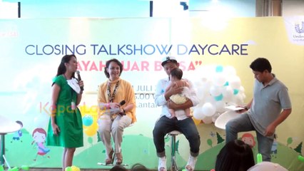 Bikin Gemes, Baby Gempi Pamer Gigi dan Pakai Roll Rambut