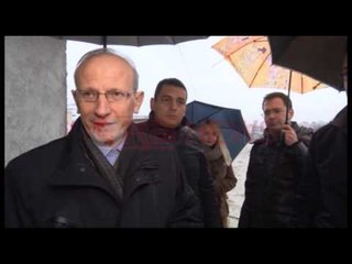 Partia Demokratike zbarkon në Bregun e Lumit, apel autoriteteve për ndërhyrje- Ora News