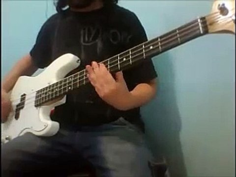 Motley Crue-Looks That Kill Bass Guitar Cover