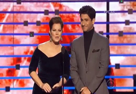 Johnny Depp wins Favorite Dramatic Movie Actor People's Choice Awards 2016