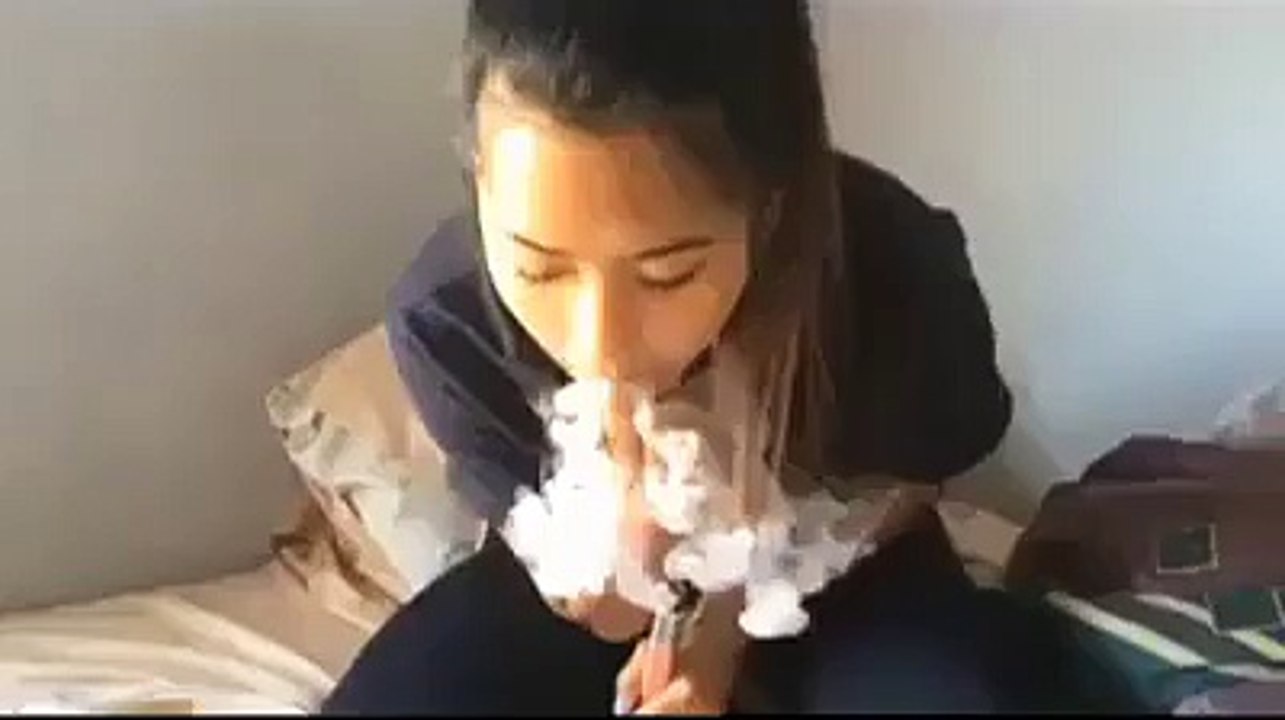 this girl make fun with smoke.