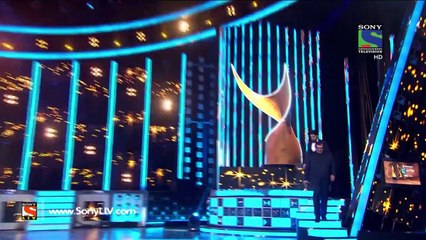 Best Dialogue Award - Guild Film Awards