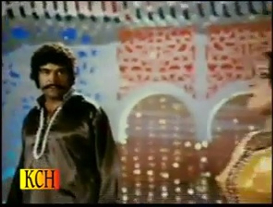 VERY POPULAR NOOR JAHAN OLD PUNJABI SONG - BINDI CHAMKE PASENE NAAL(RisingFormuli)