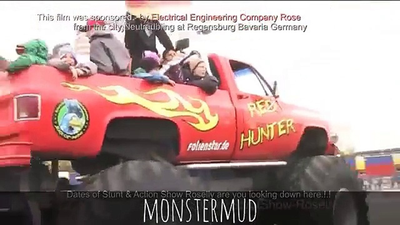 Monster Truck Destroy a bunch of cars