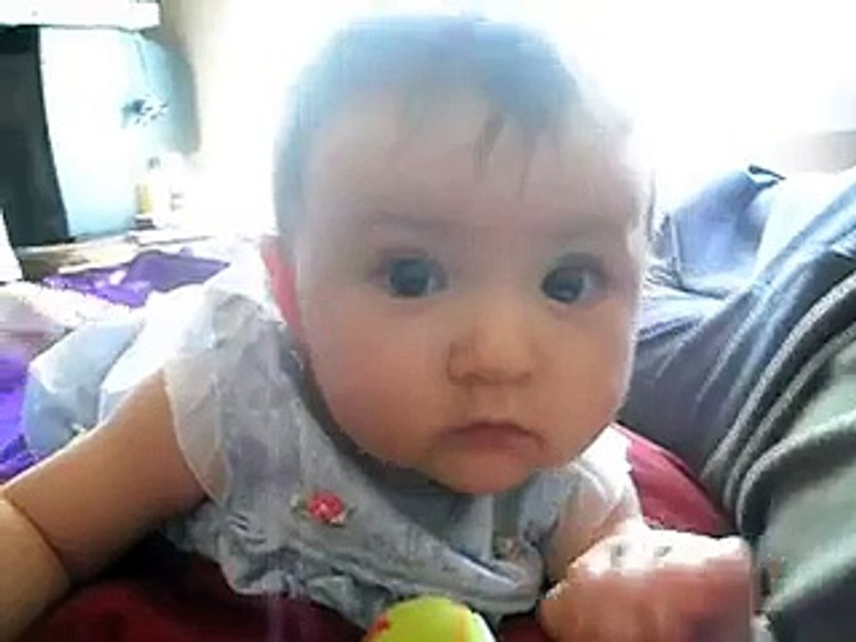 baby decides what toy it wants