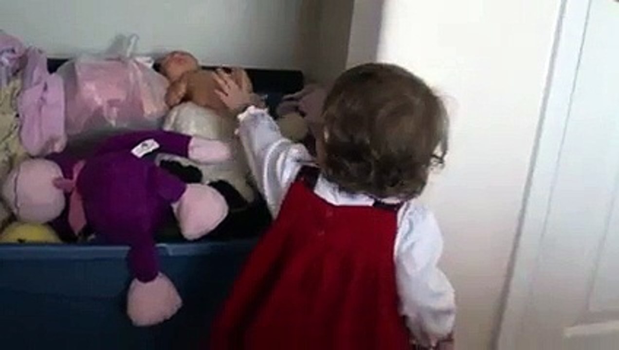 baby drops her baby