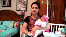 Intip Keseruan Shezy Idris Memandikan Bayi Cantiknya