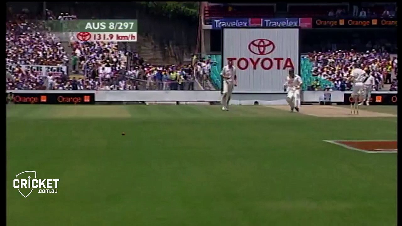 Adam Gilchrist Tennis Ball shot ll must watch