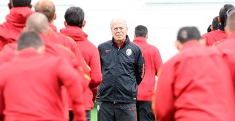 Mustafa Denizli, Gönderilecekler Listesini Yönetime Verdi