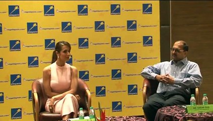 The Gorgeous Malaika Arora Khan congratulates Playwin winners