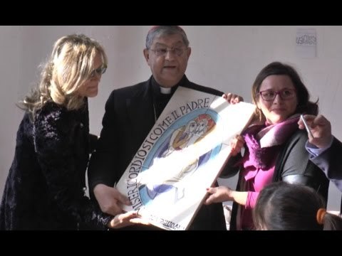 Napoli - Il cardinale Sepe visita l'istituto comprensivo Virgilio 4 (17.12.15)