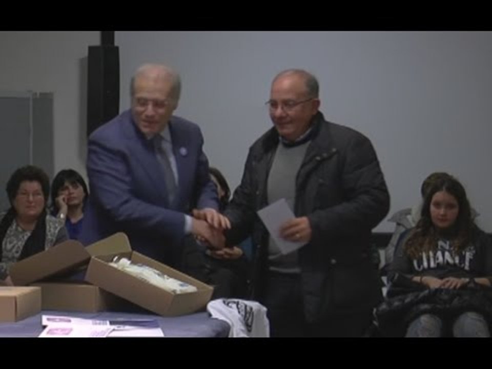 Napoli - Consegnate borse di studio a vittime innocenti di camorra (19.12.15)