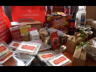 La Campania fa "un pacco alla camorra" (17.12.15)