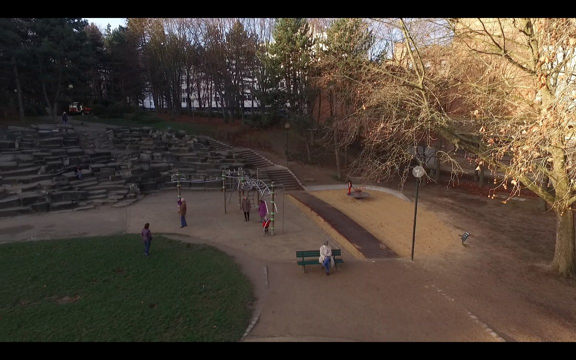 Je suis UN battement d'ailes