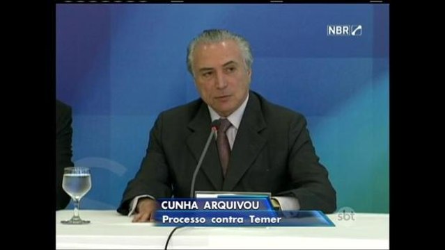 Cunha arquiva pedido de impeachment contra Michel Temer